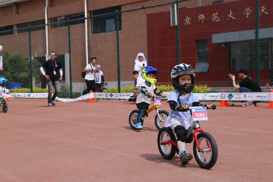 全国儿童平衡车趣味公开赛在津举行